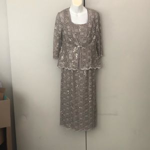 Mother of the bride or groom, 2 piece dress